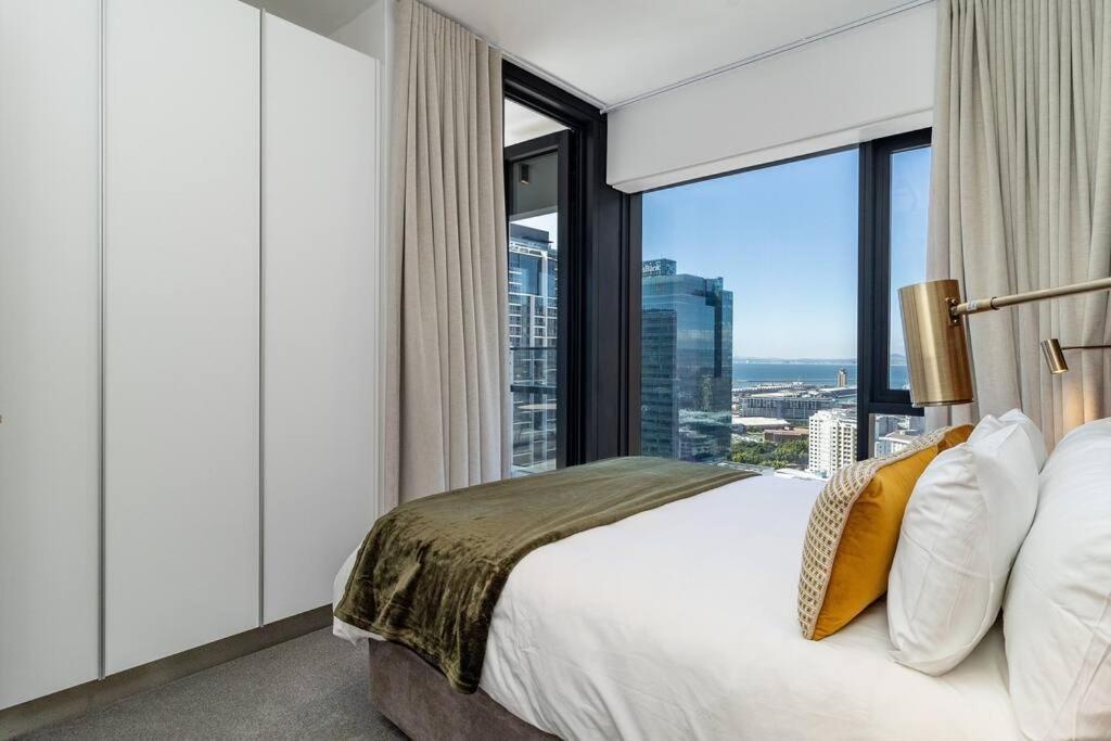 Stylish 2-bedroom Haven Cape Town