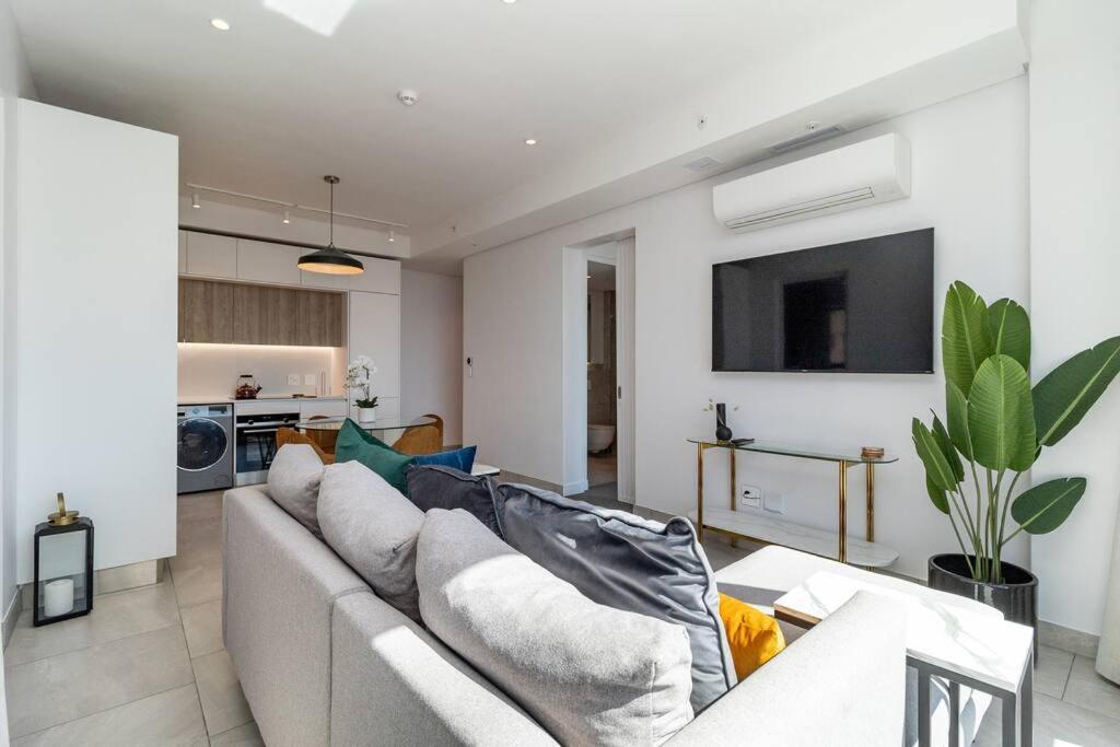 Stylish 2-bedroom Haven *